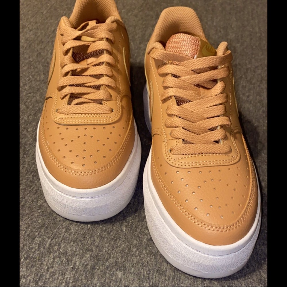 Women’s Nike Court Vision Alta